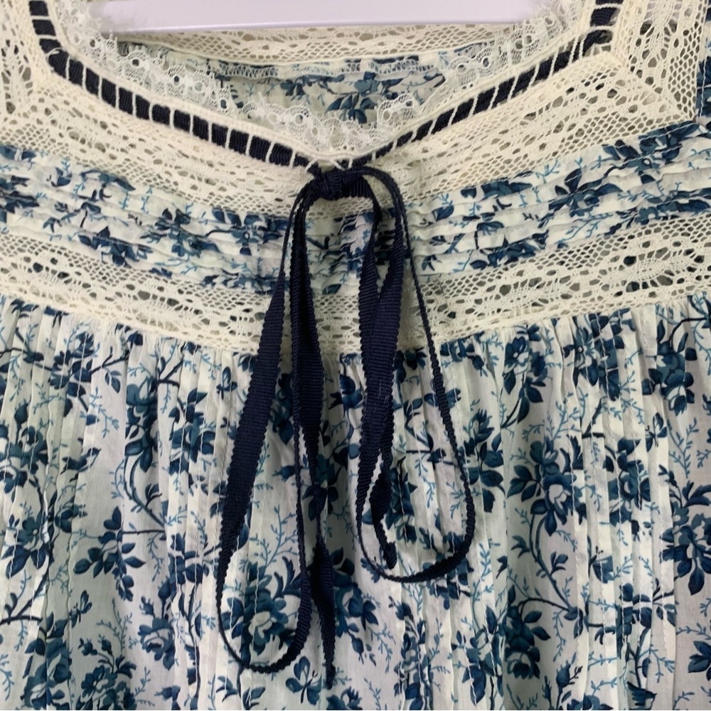 Doen Light Blue Floral Mini Dress - Picture 6 of 11